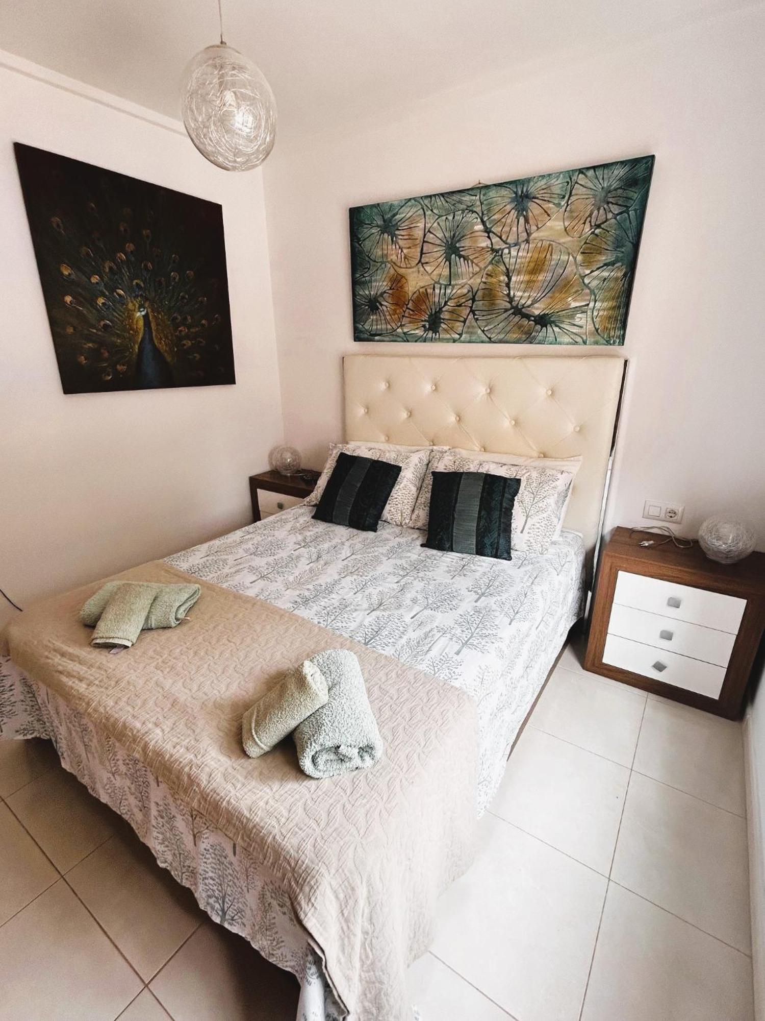 Beautiful 3 Bed, 2 Bath Modern Apartment Los Alcázares Buitenkant foto