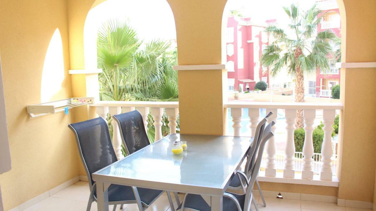 Beautiful 3 Bed, 2 Bath Modern Apartment Los Alcázares Buitenkant foto